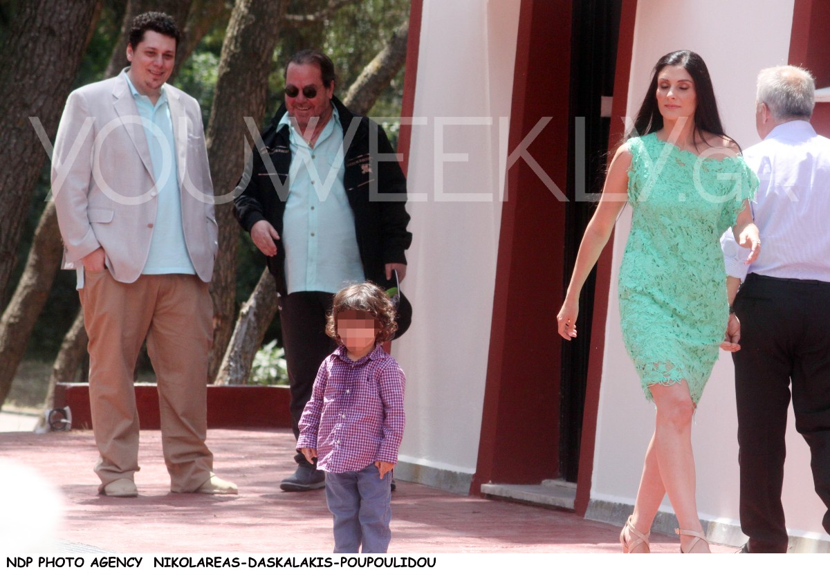 Ο Θανάσης Βαρθακούρης στην βάφτιση του γιου του