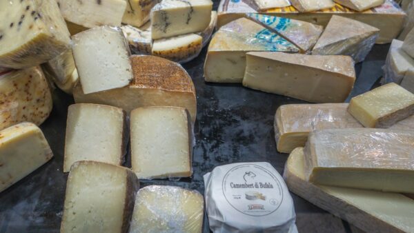 Διάφορα τυριά