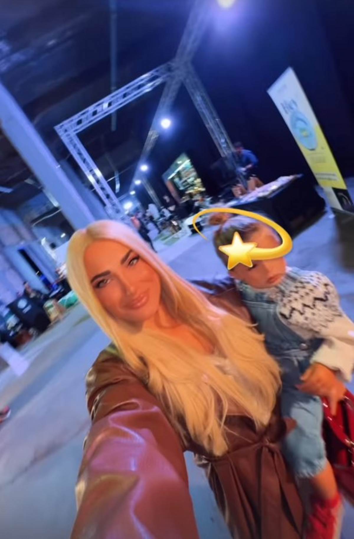 Η Ιωάννα Τούνη σε έξοδο με τον γιο της Πάρη