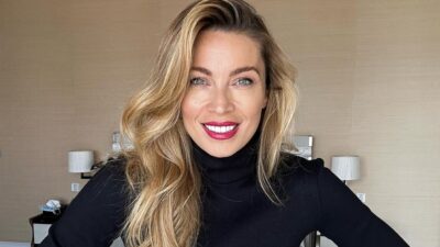 Η Μαριέττα Χρουσαλά με μαύρο φόρεμα