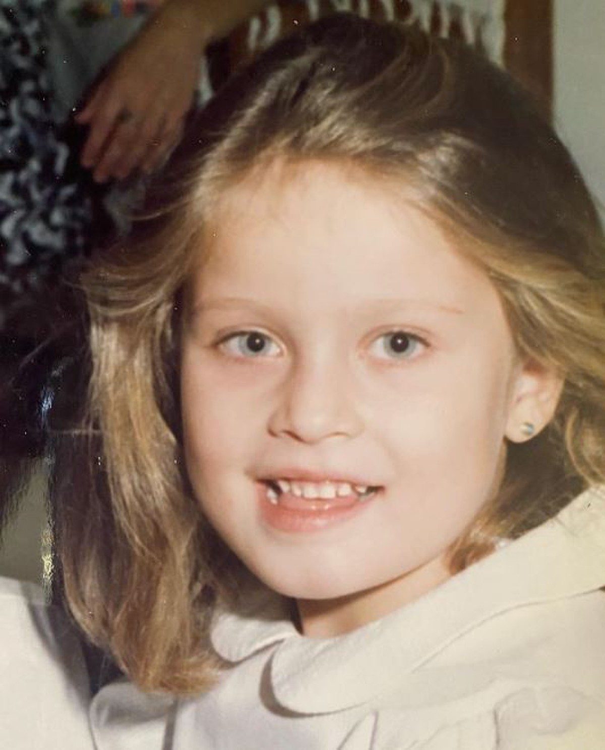 Η Χρουσαλά σε παιδική φωτογραφία
