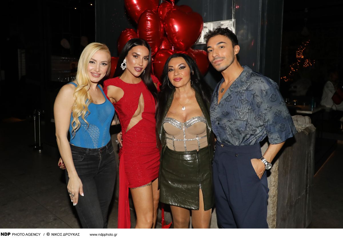 Η Ζέτα Θεοδωροπούλου στα γενέθλια της.