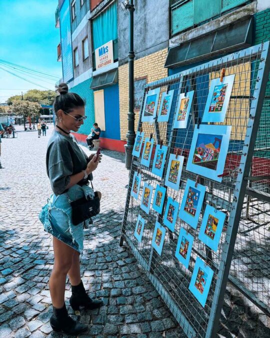 H Αθηνά Οικονομάκου στην Αργεντινή