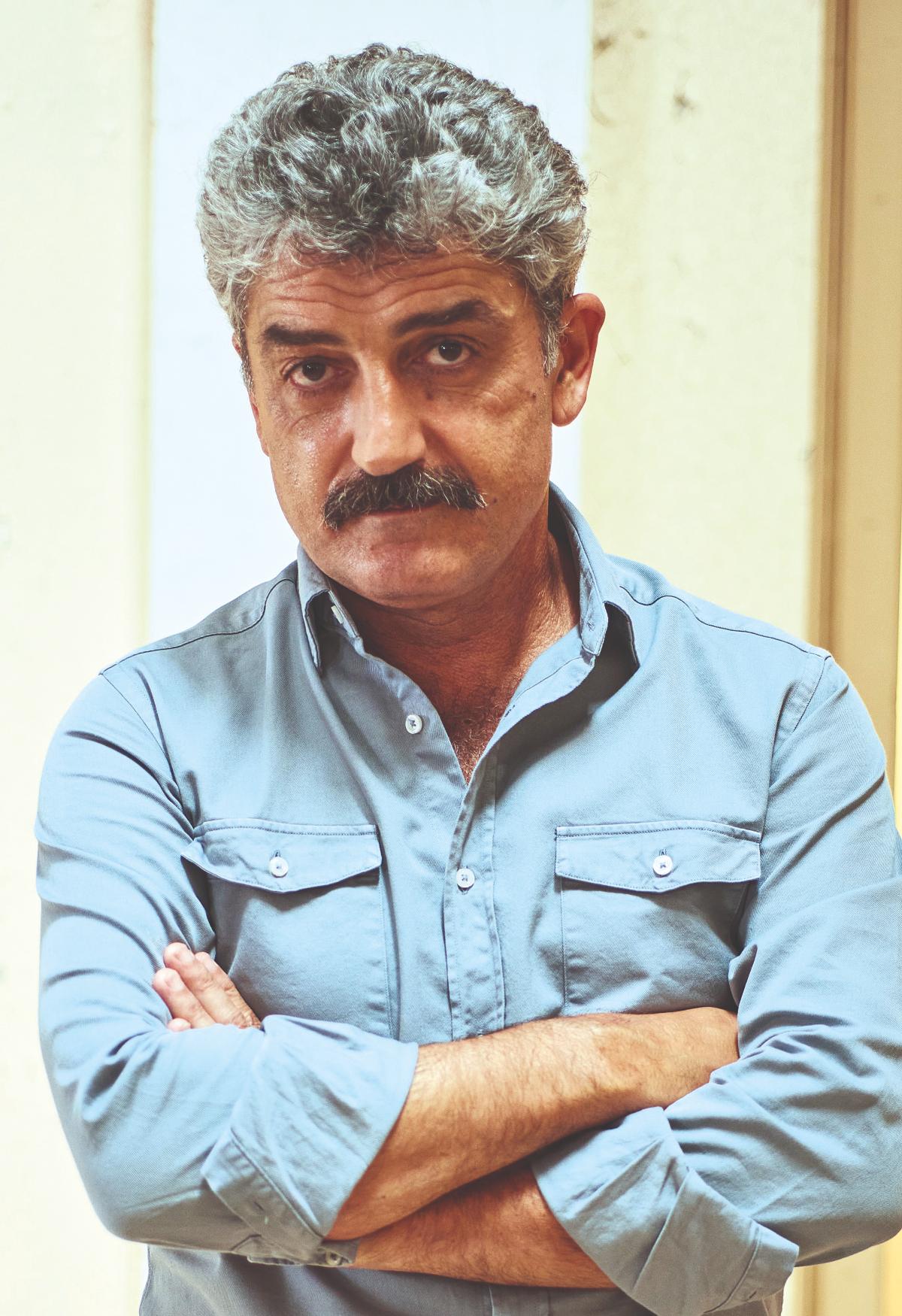 Ο Δημήτρης Ήμελλος στα γυρίσματα του Σασμού