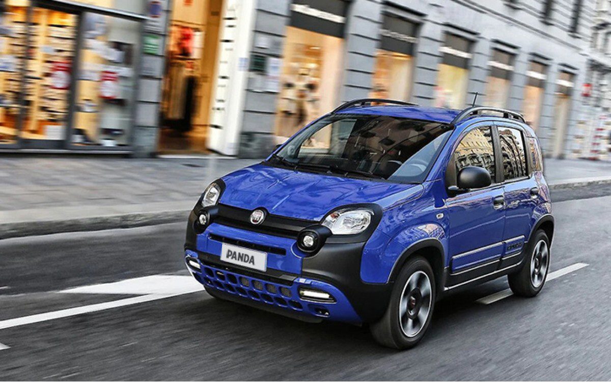 Το υβριδικό Fiat Panda από Let's Drive