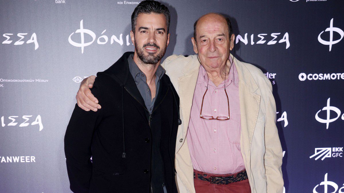 Ο Γιάννης Τσιμιτσέλης με τον Μανούσο Μανουσάκη