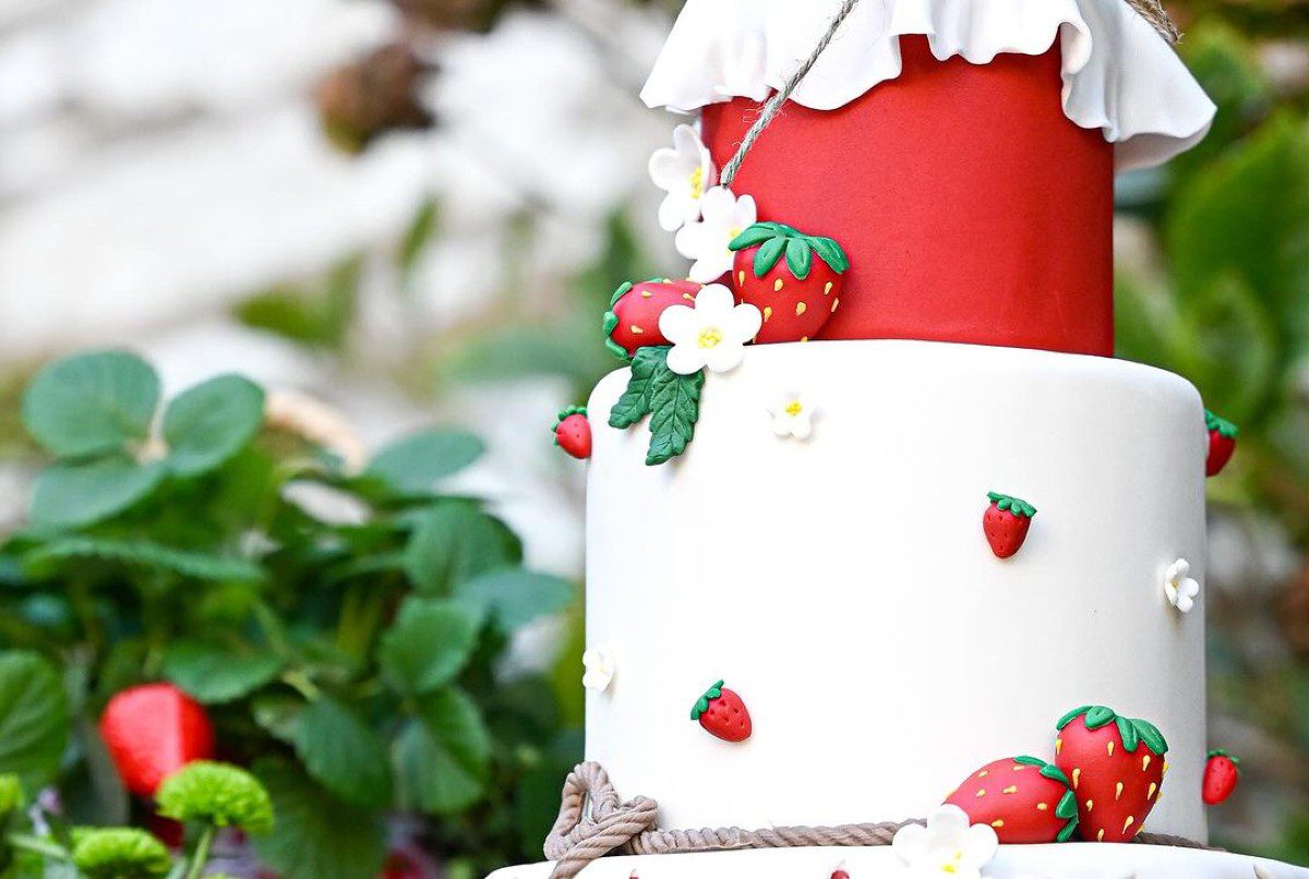 Γιώργος Αγγελόπουλος & Δήμητρα Βαμβακούση: Αδημοσίευτες φωτογραφίες από τη βάφτιση της κόρης τους