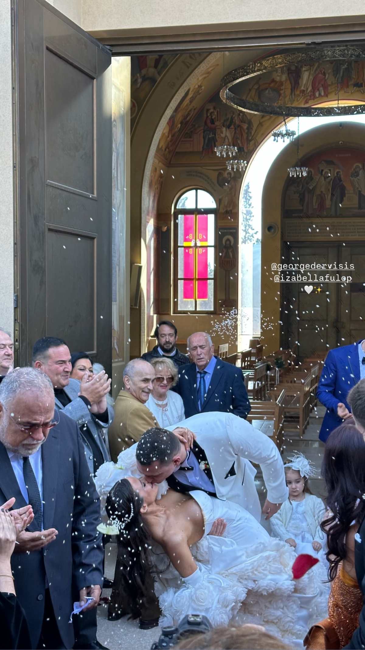 Η Ιζαμπέλλα Φούλοπ και ο Γιώργος Δερβίσης στον γάμο τους