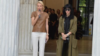 Η Ζενεβιέβ Μαζαρί με τη Βίκυ Καγιά σε παλαιότερη εμφάνιση