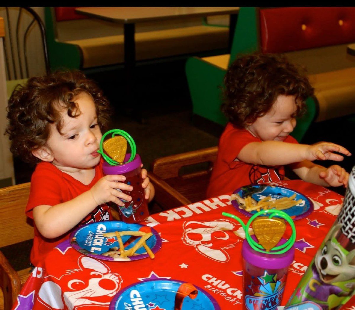 Η Καλομοίρα με τα δίδυμα