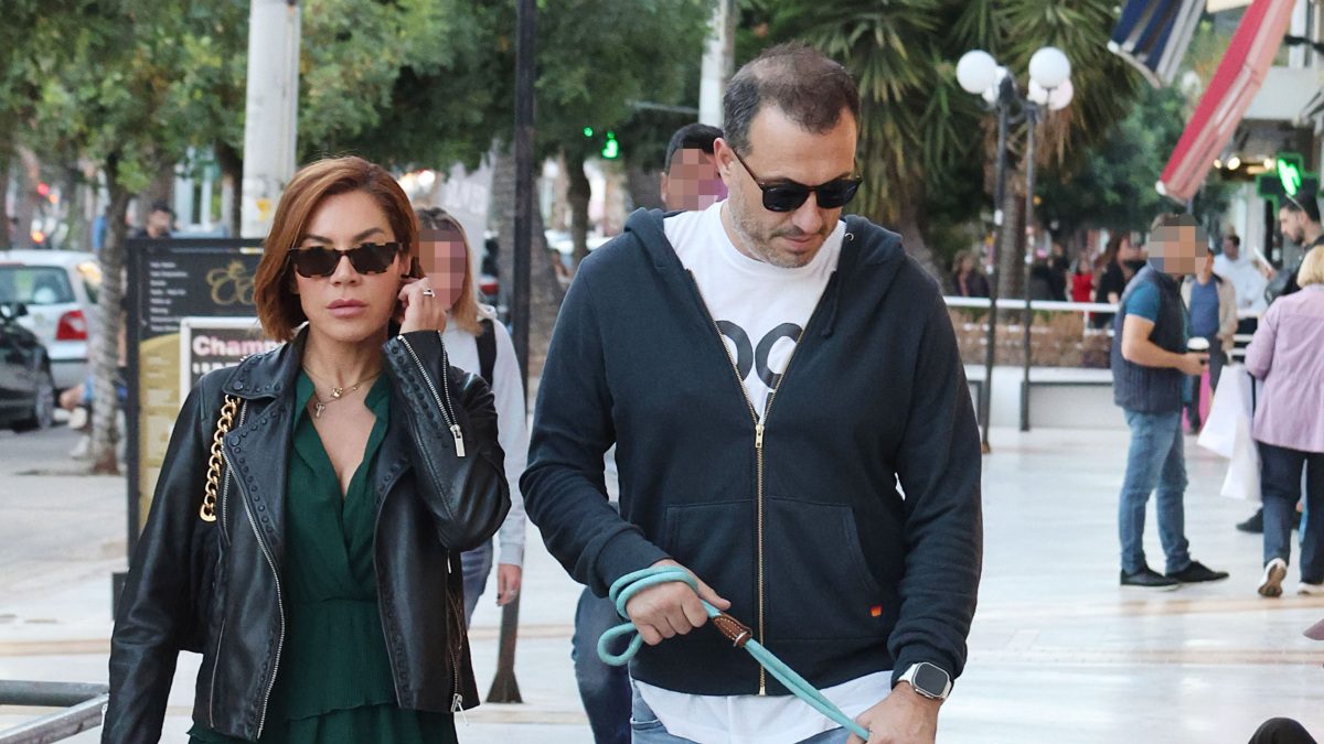 Η Μαριάντα Πιερίδη με τον Πάνο Ιωάννου περπατάνε