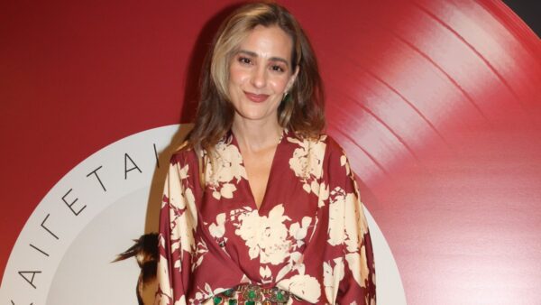 Νατάσα Μποφίλιου: «Τα λόγια της αδελφής μου που έχει πρόβλημα ακοής με συγκινούν περισσότερο»