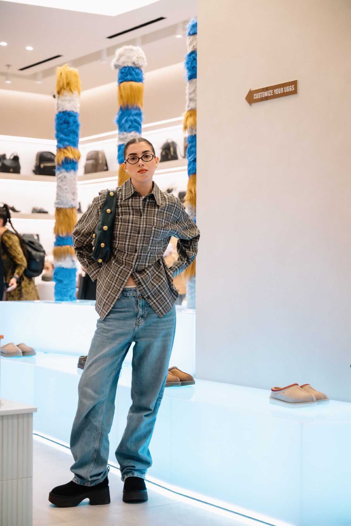 Η UGG παρουσιάζει την συλλογή New Heights στο ολοκαίνουργιο κατάστημα Haralas στο River West