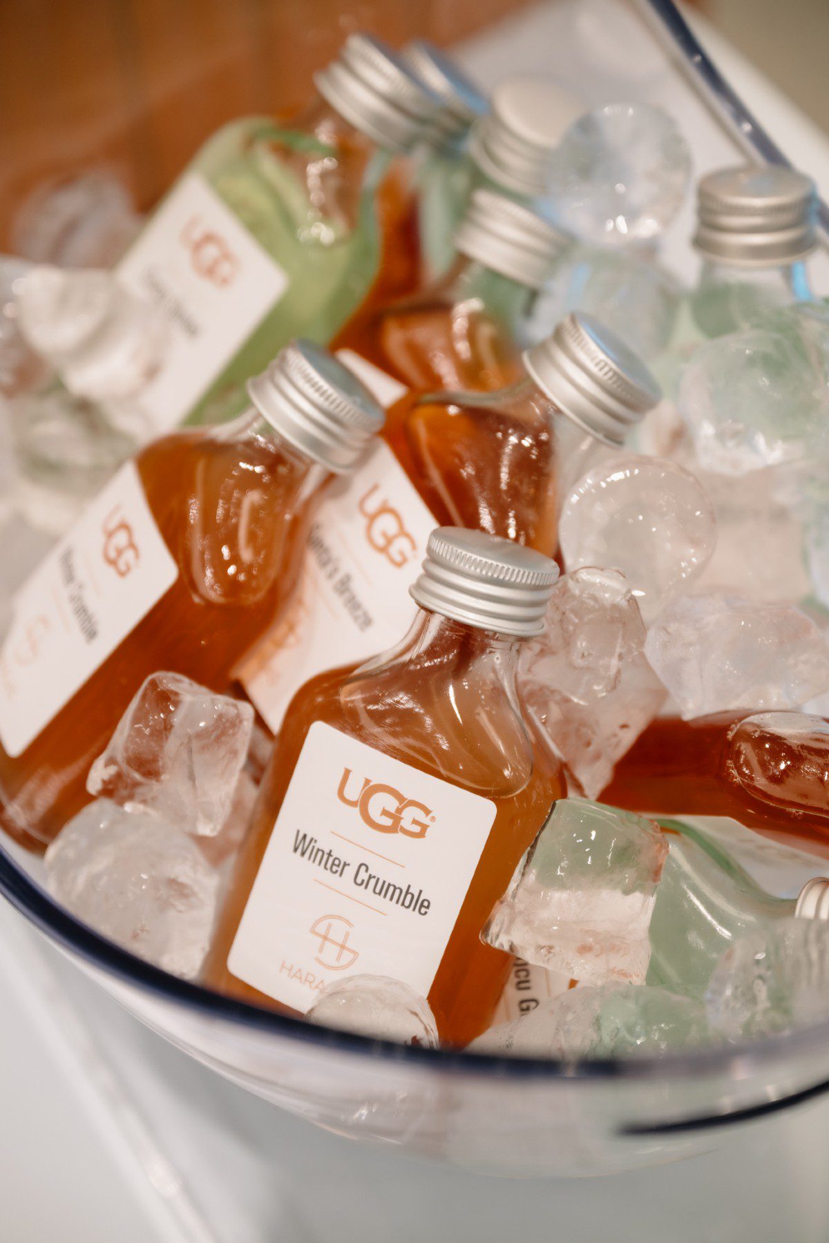 Η UGG παρουσιάζει την συλλογή New Heights στο ολοκαίνουργιο κατάστημα Haralas στο River West