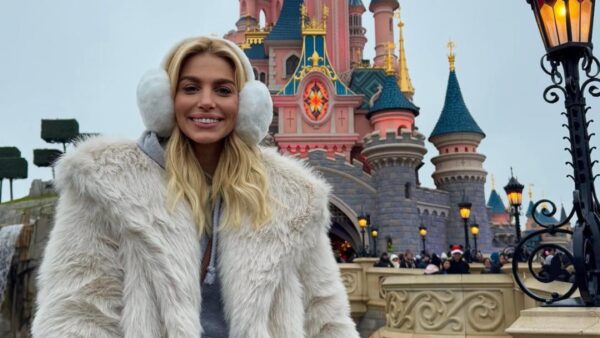 H Βάλια Χατζηθεοδώρου στην Disneyland