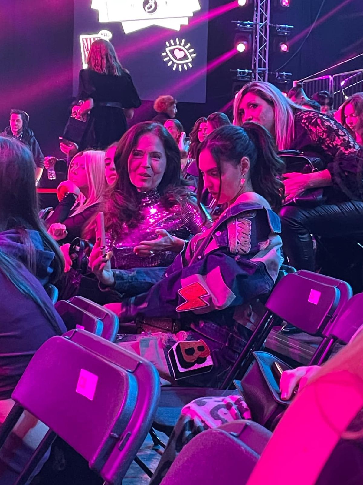 Η Βρισηίδα Ανδριώτου με τη μητέρα της στα MadWalk