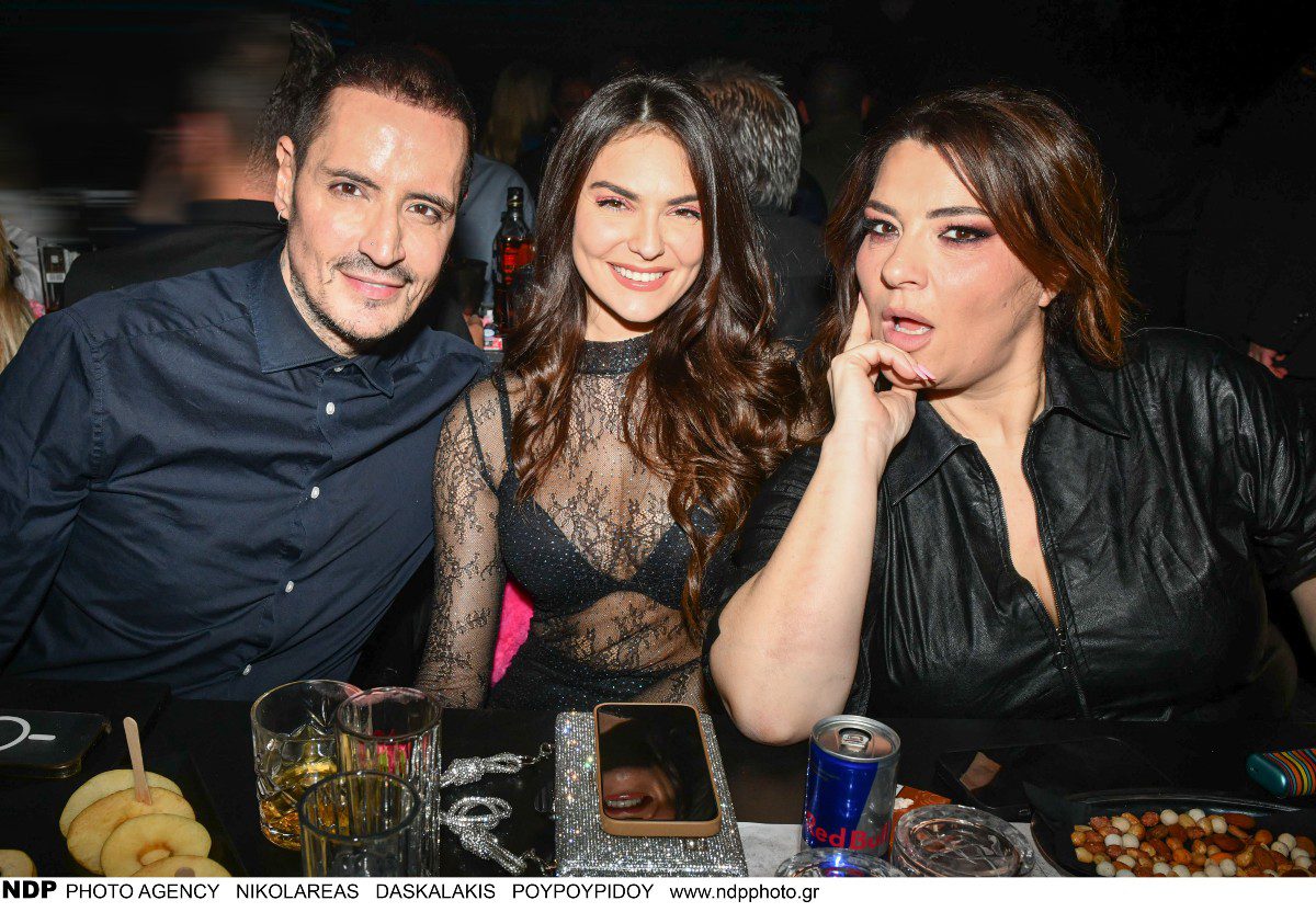 Η Βρισηίδα Ανδριώτου με την Κατερίνα Ζαρίφη και τον Νεκτάριο Σκαμνάκη