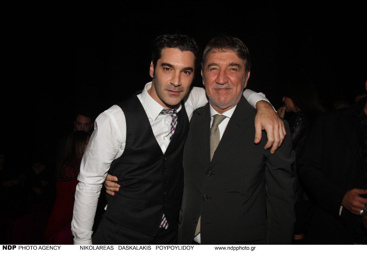 Ο Χριστόφορος Παπακαλιάτης με τον πατέρα του, Μανώλη