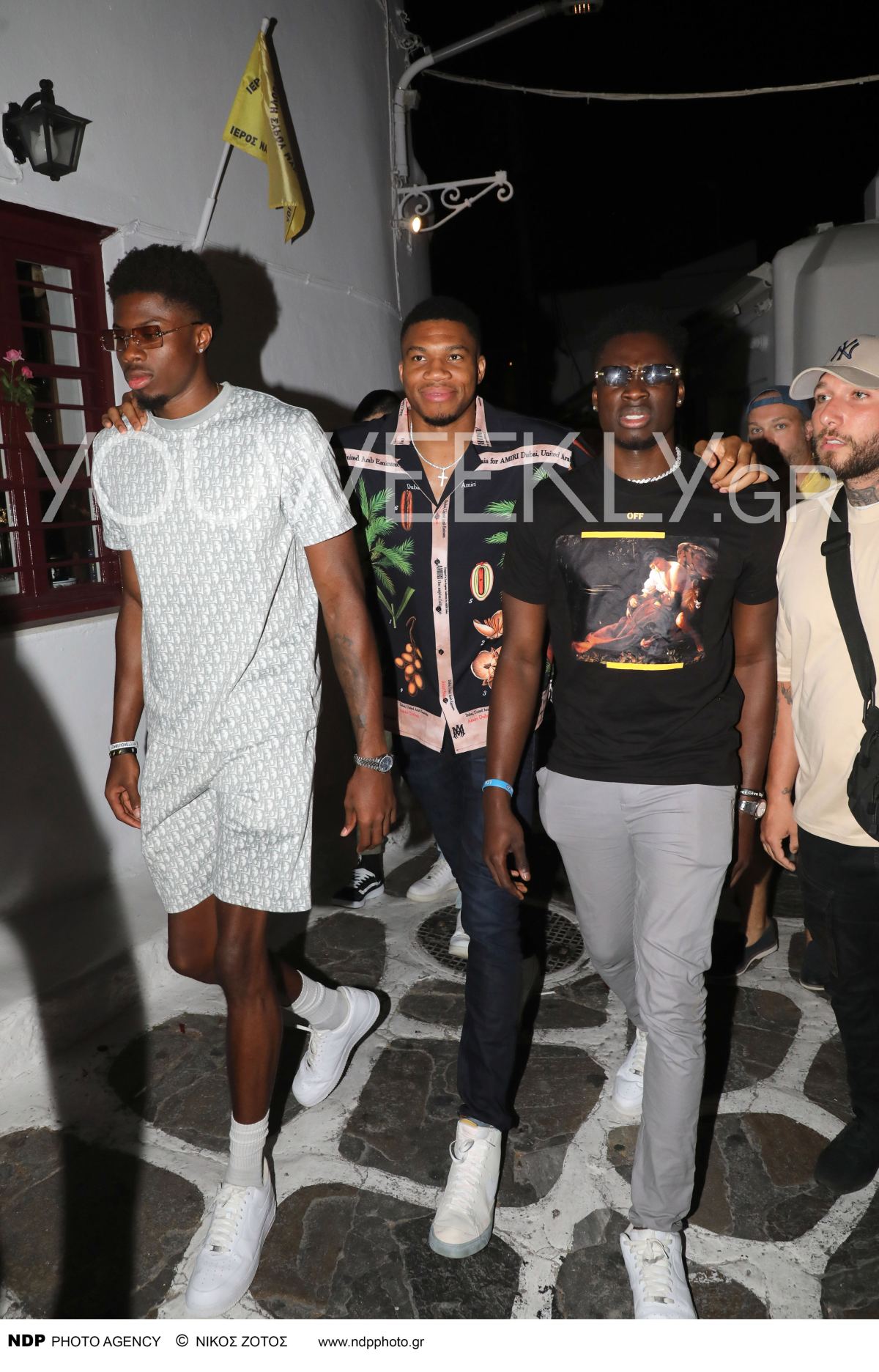 Τα αδέρφια Αντετοκούνμπο