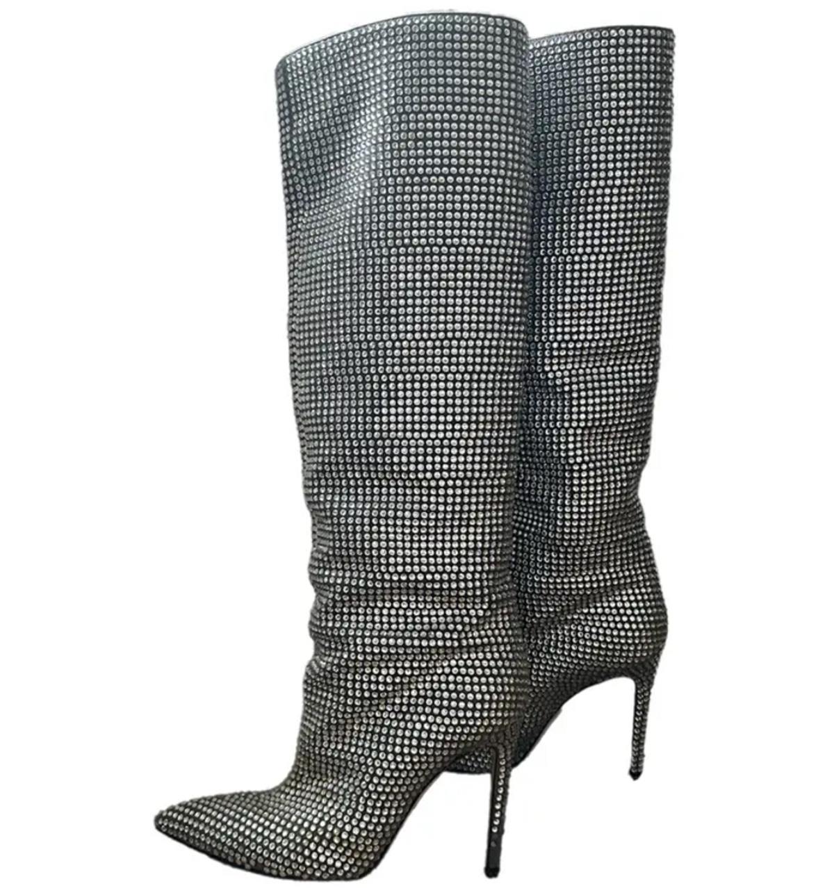 Τέλειες μπότες ασημί με κρύσταλλα