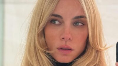 Η Δούκισσα Νομικού ξανθιά