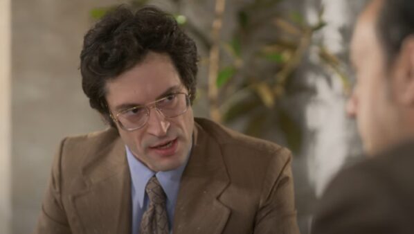 Ο Μπόγρης από τη σειρά Ηλέκτρα.