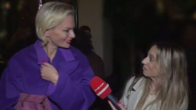 Η Έλενα Χριστοπούλου σε δηλώσεις της στις κάμερες