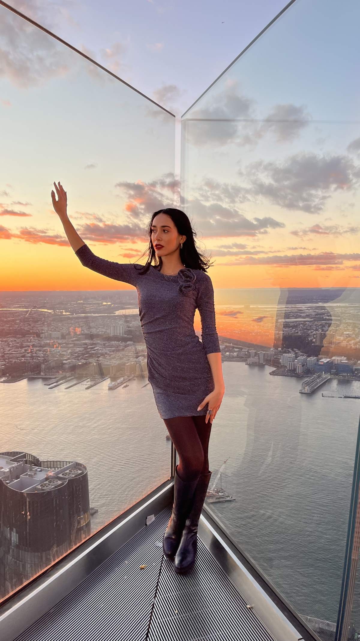 Festive style desiree Fashion με γκρι φόρεμα