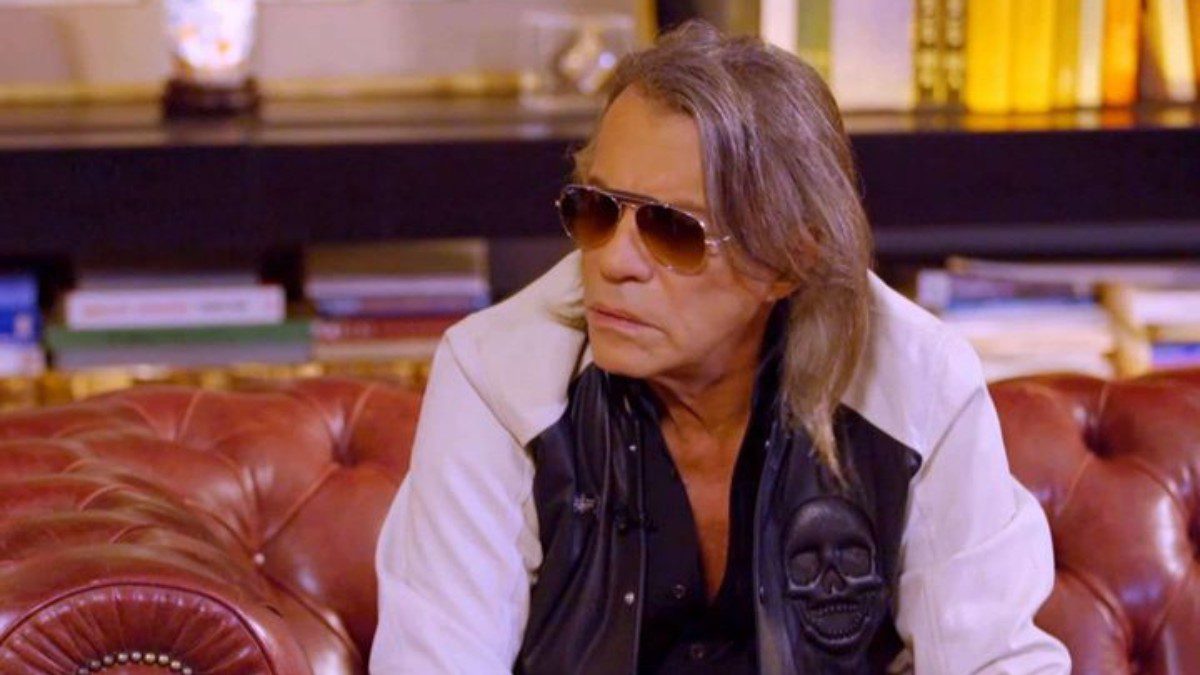 Ο Ηλίας Ψινάκης μίλησε για τον Σάκη Ρουβά