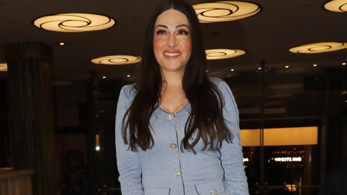 Η Ιωάννα Παλιοσπύρου σε βραδινή έξοδο