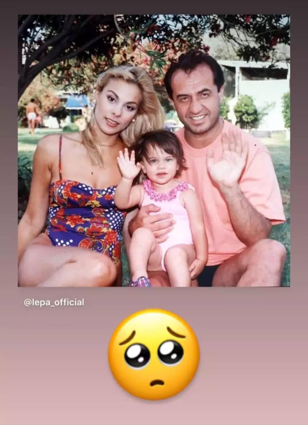 Κόνι Μεταξά μωρό