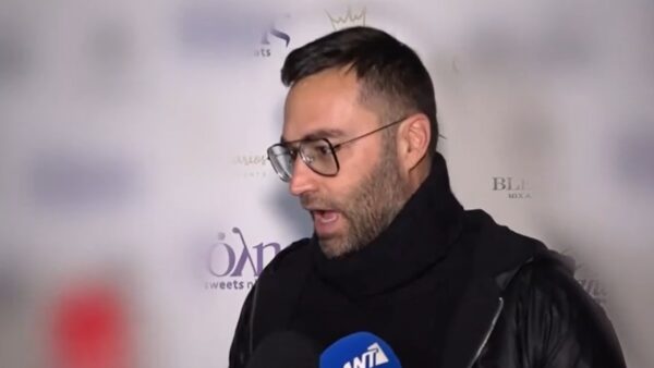 Ο Κώστας Φραγκολιάς στην κάμερα του Χαμογέλα και Πάλι