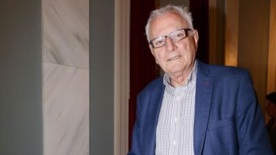 Ο Κώστας Χαρδαβέλλας σε δημόσια εμφάνιση