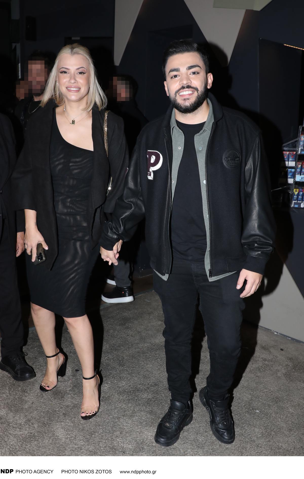 Η Λάουρα Νάργες και ο Χρήστος Σαντικάι σε βραδινή έξοδο.