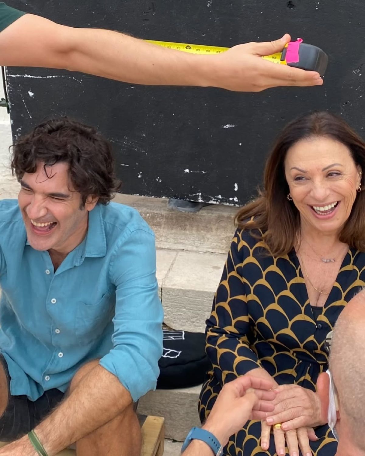 Αλεξίου και Παπακαλιάτης στα γυρίσματα του Maestro