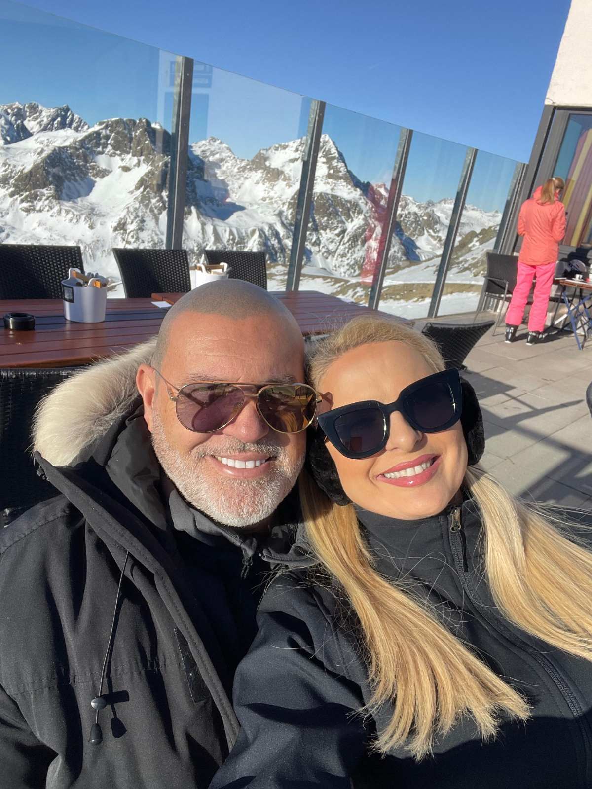 Η Μάγδα Τσέγκου στις Άλπεις με τον σύντροφο της.