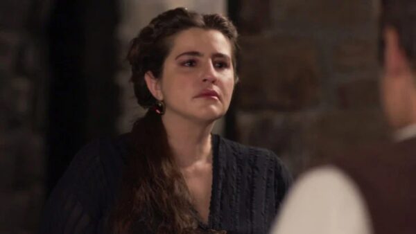 Η Πανδώρα από τη σειρά Μάγισσα - Φλεγόμενη καρδιά