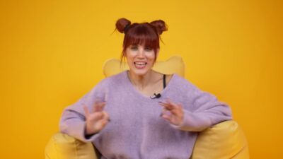 Η Μαίρη Συνατσάκη στο Youtube