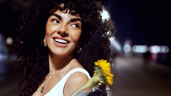 Η Μαρία Σολωμού άλλαξε την εξωτερική της εμφάνιση