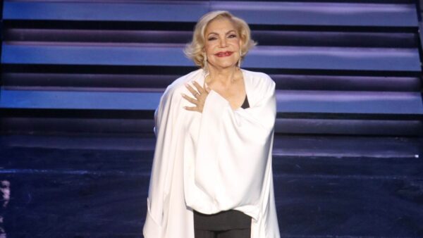 Η Μαρινέλλα πάνω στην σκηνή