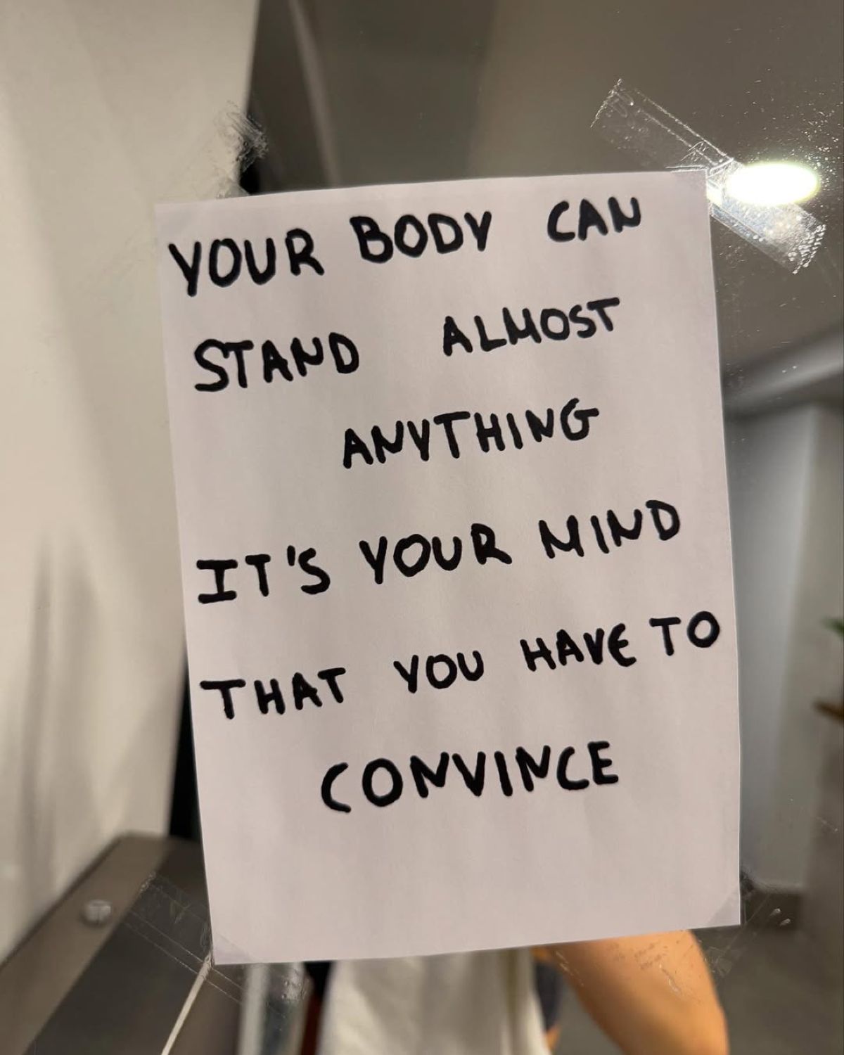 Ο Δεκέμβρης της Μελίνας Νικολαΐδη