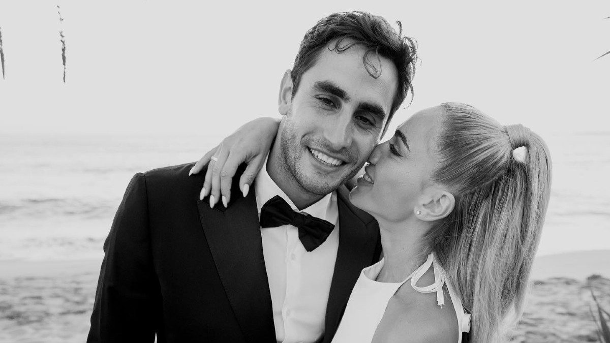 Φωτογραφία του Καπότση και της Μεταξά από τον γάμο τους