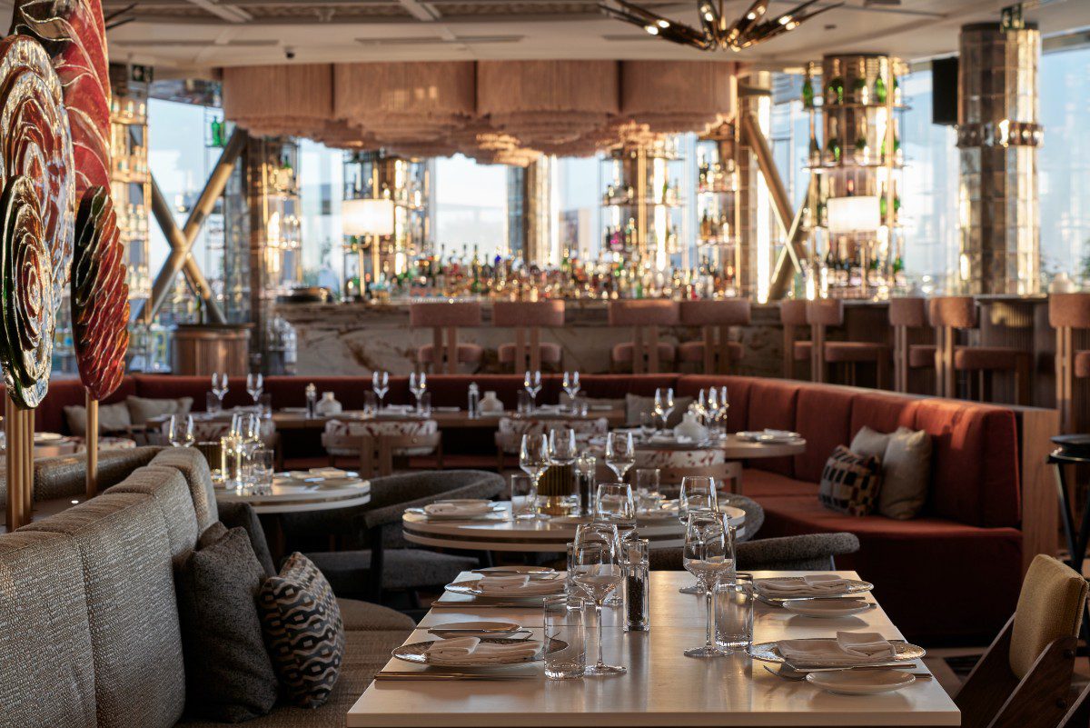 Εκλεκτές γεύσεις και ατμόσφαιρα υψηλής αισθητικής