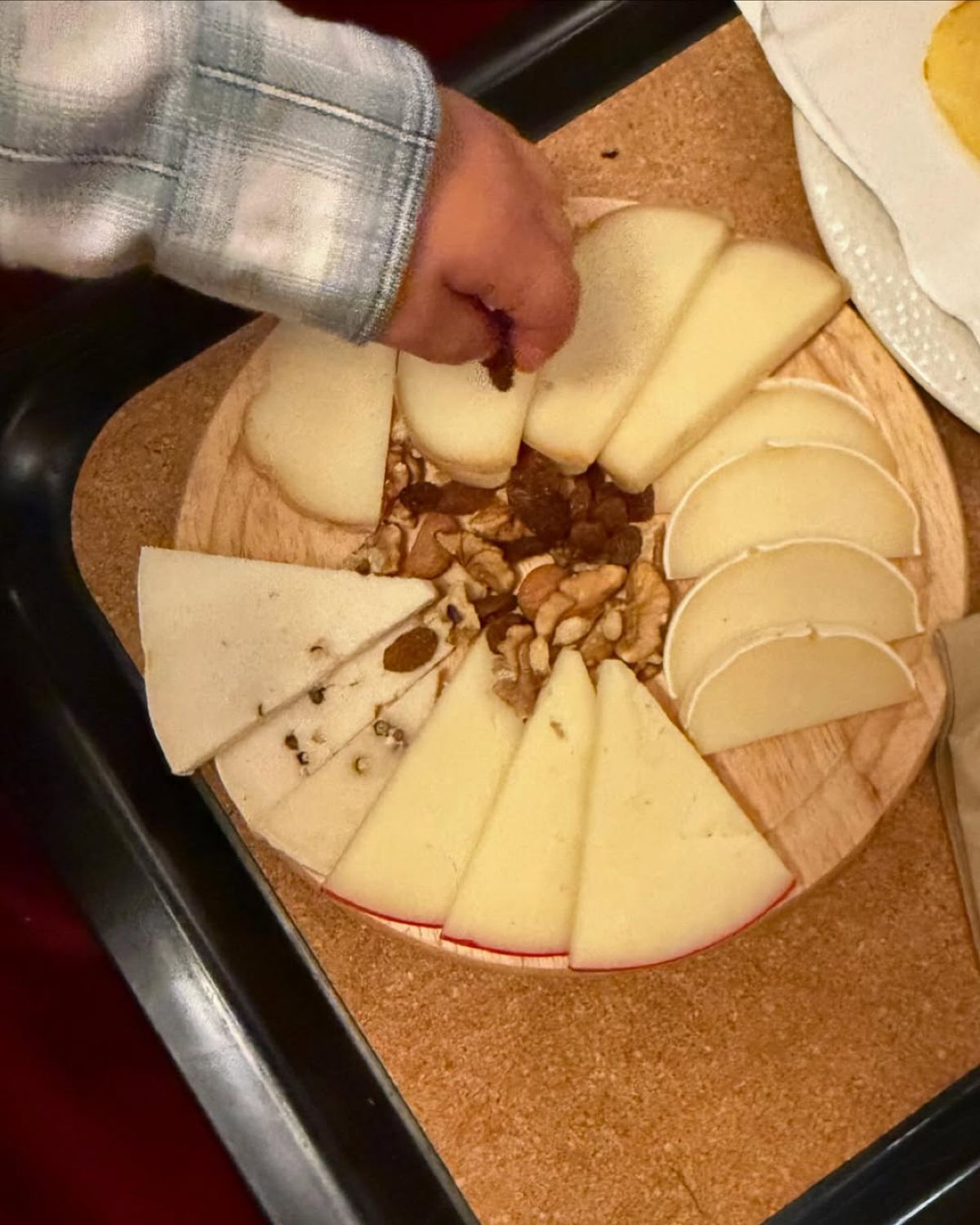 Το φωτογραφικό άλμπουμ της Μιχαλοπούλου από το Μέτσοβο με τον γιο της