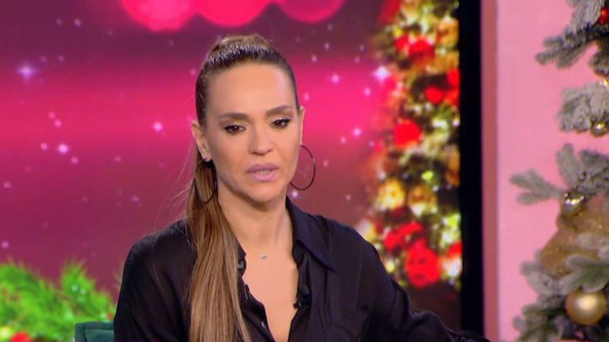 Η Νικολέττα Καρρά στο Καλύτερα αργά