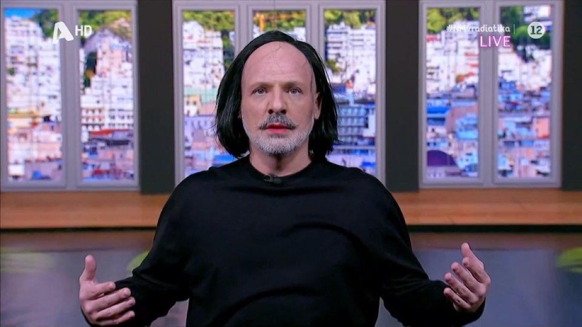 Νίκος Μουτσινάς