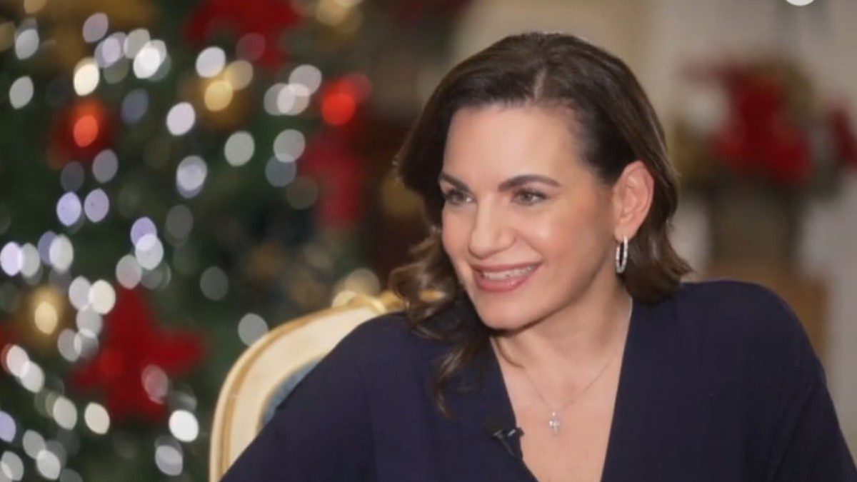 Η Όλγα Κεφαλογιάννη στο Super Κατερίνα