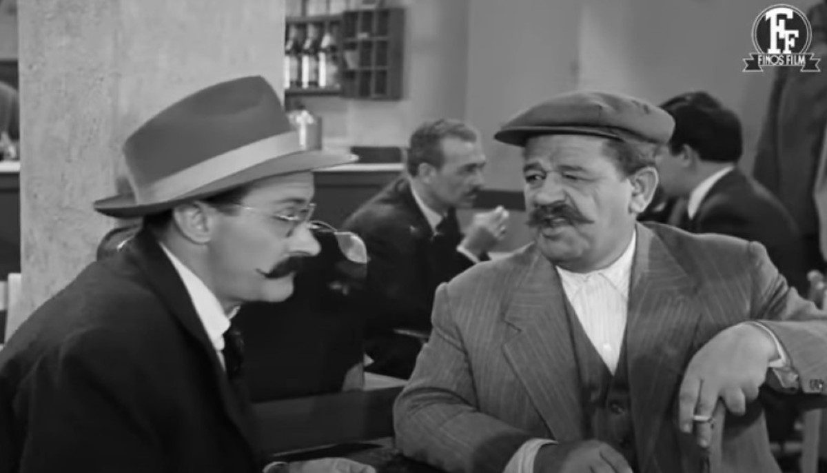 Ο Παντελής Ζερβός σε σκηνή από ελληνική ταινία της Φίνος Φιλμ