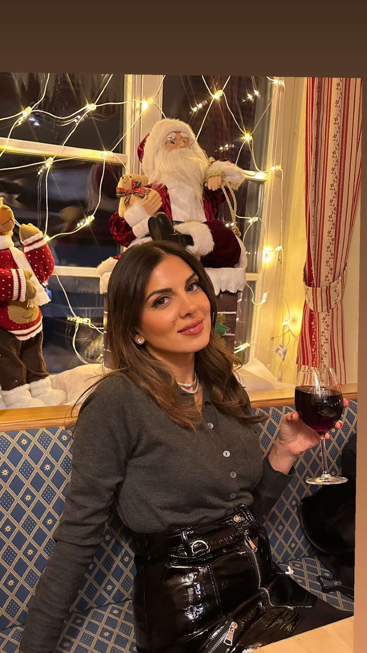 Σταματίνα Τσιμτσιλή: Ταξίδι σε μυστήριο προορισμό - Τρέχει ανέμελα στο δάσος