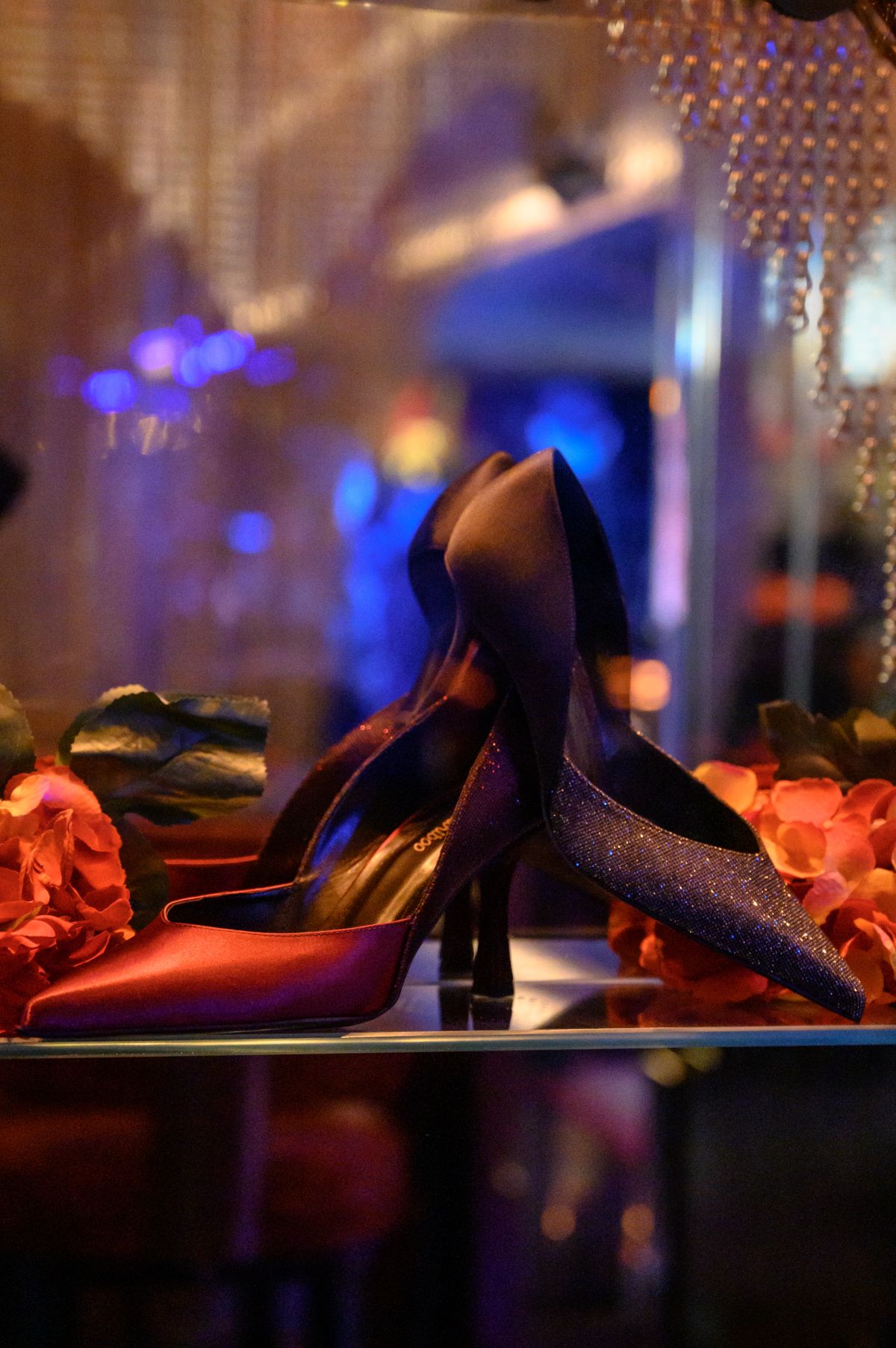 Σχέδια από την εορταστική συλλογή Mairiboo For Envie Shoes